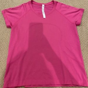 Sonic Pink Lululemon Swiftly Tech Tee Race Length